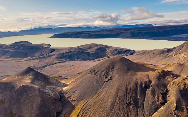 Hagavatn Gert er ráð fyrir að vatnsborðið geti orðið allt að 23 km&sup2;. Stækkun vatnsins …