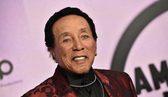 Smokey Robinson sætir ásökunum um kynferðislega áreitni