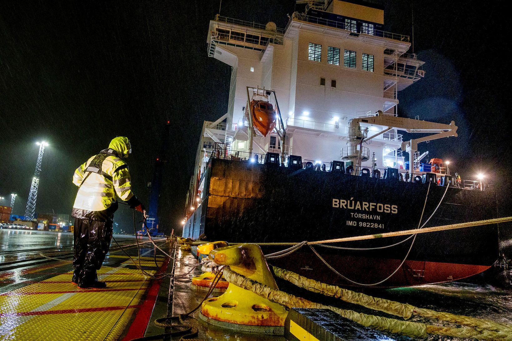 Brúarfoss, skip Eimskips, er skráð í Færeyjum. Samgöngu- og sveitarstjórnarráðherra …