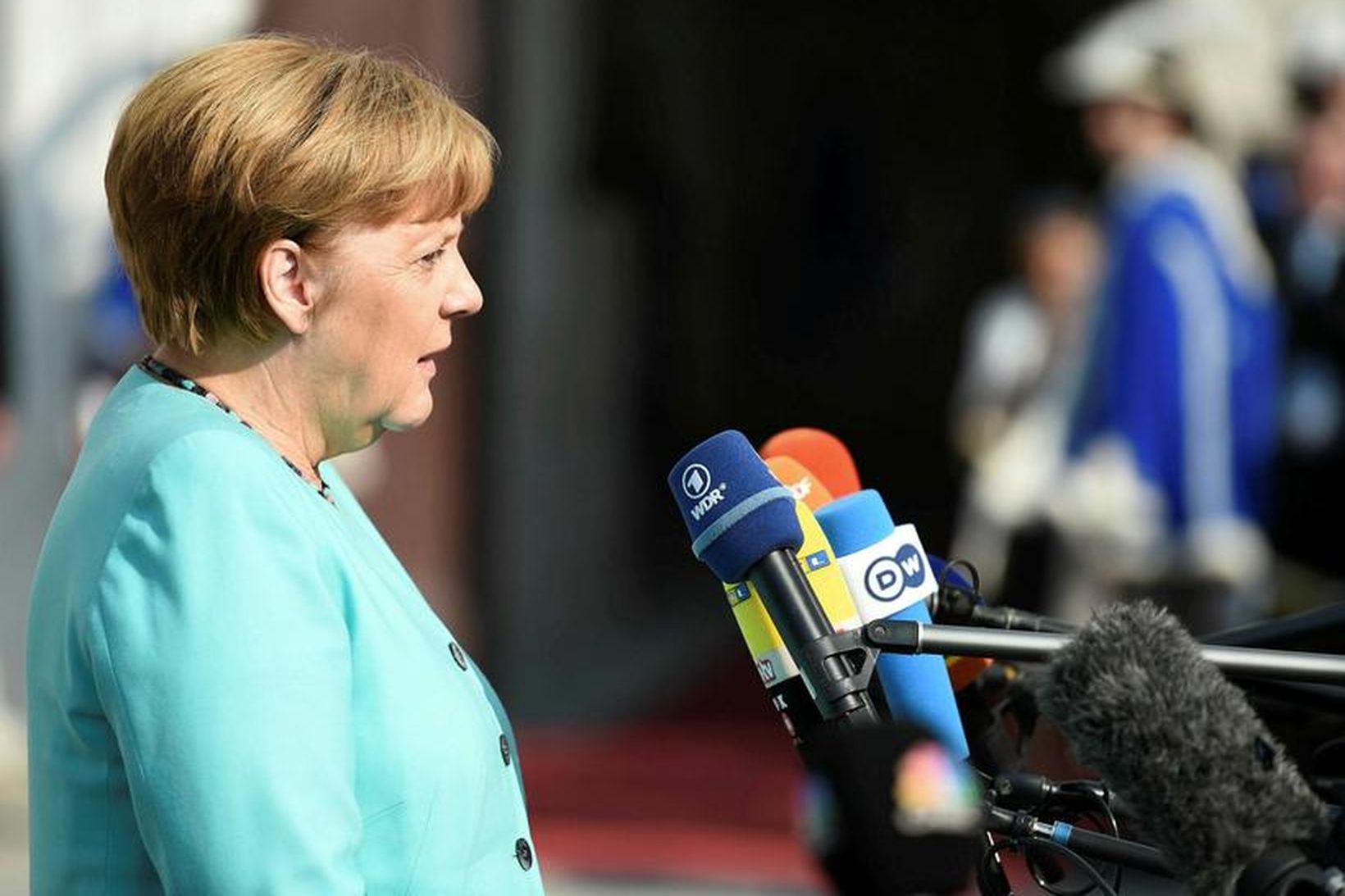 Angela Merkel ræðir við fjölmiðla í Bratislava í morgun.