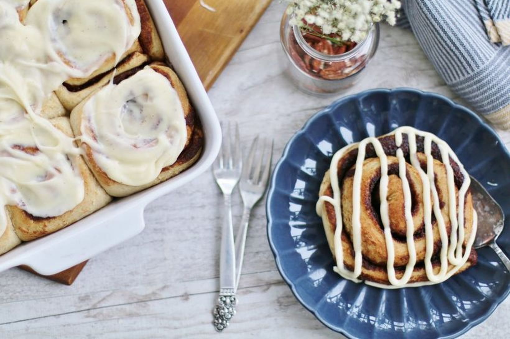 Ofurauðveldir cinnabon-snúðar