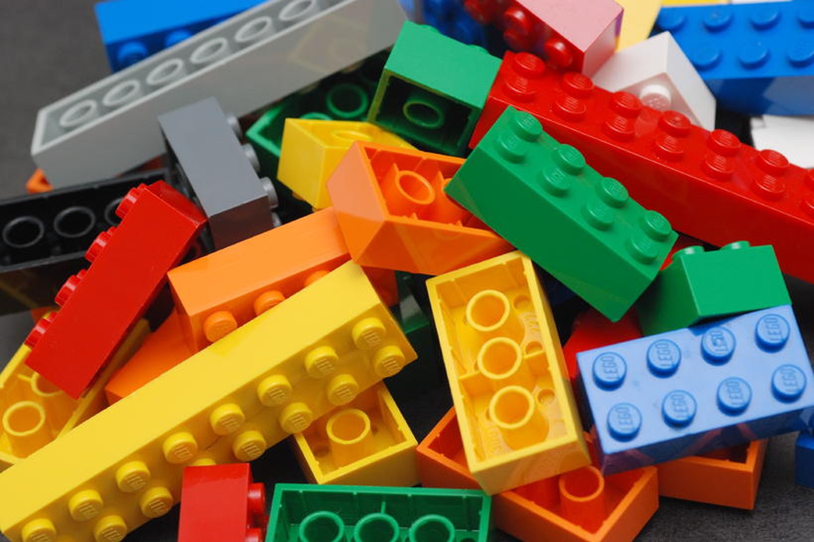 Mesti verðmunur í krónum talið er 9.500 krónur en Lego …