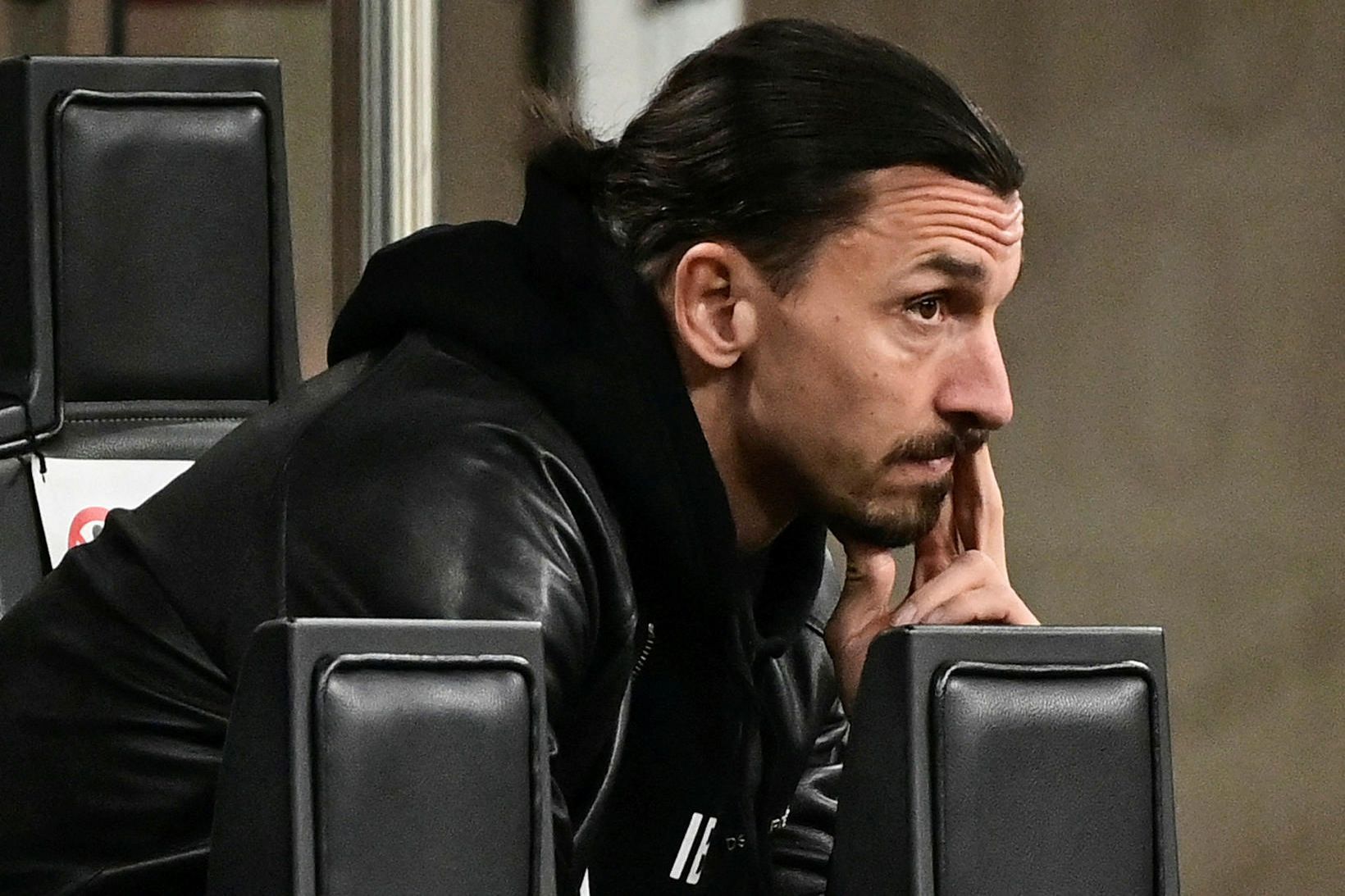 Zlatan Ibrahimovic er að jafna sig á meiðslum.