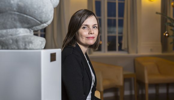Fari í gegnum þingið og þjóðina