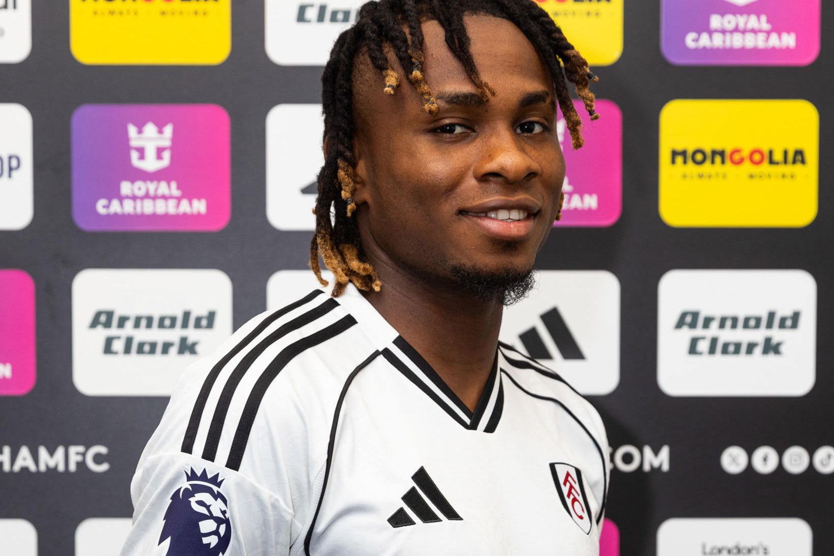 Þriðji Nígeríumaðurinn til Fulham