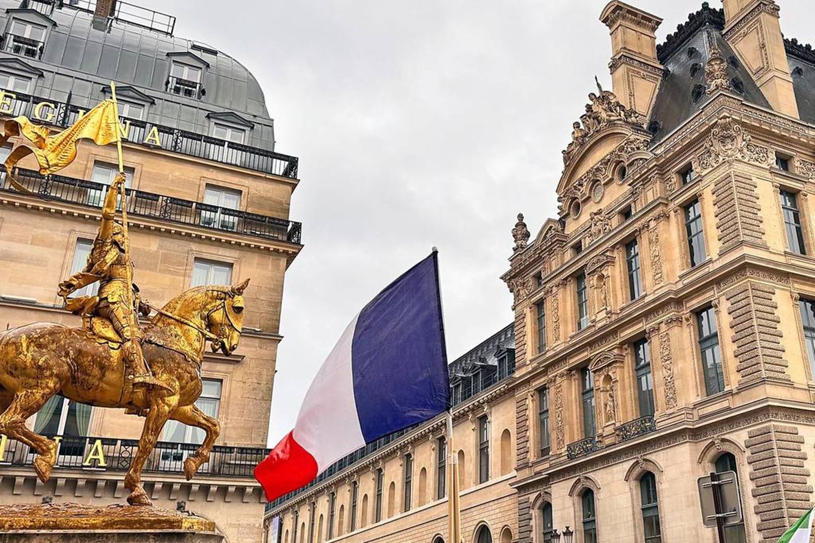 Stjórnin hikar ekki við að fremja fjöldamorð