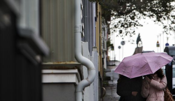 Nýgreindir áhyggjufullir og reiðir