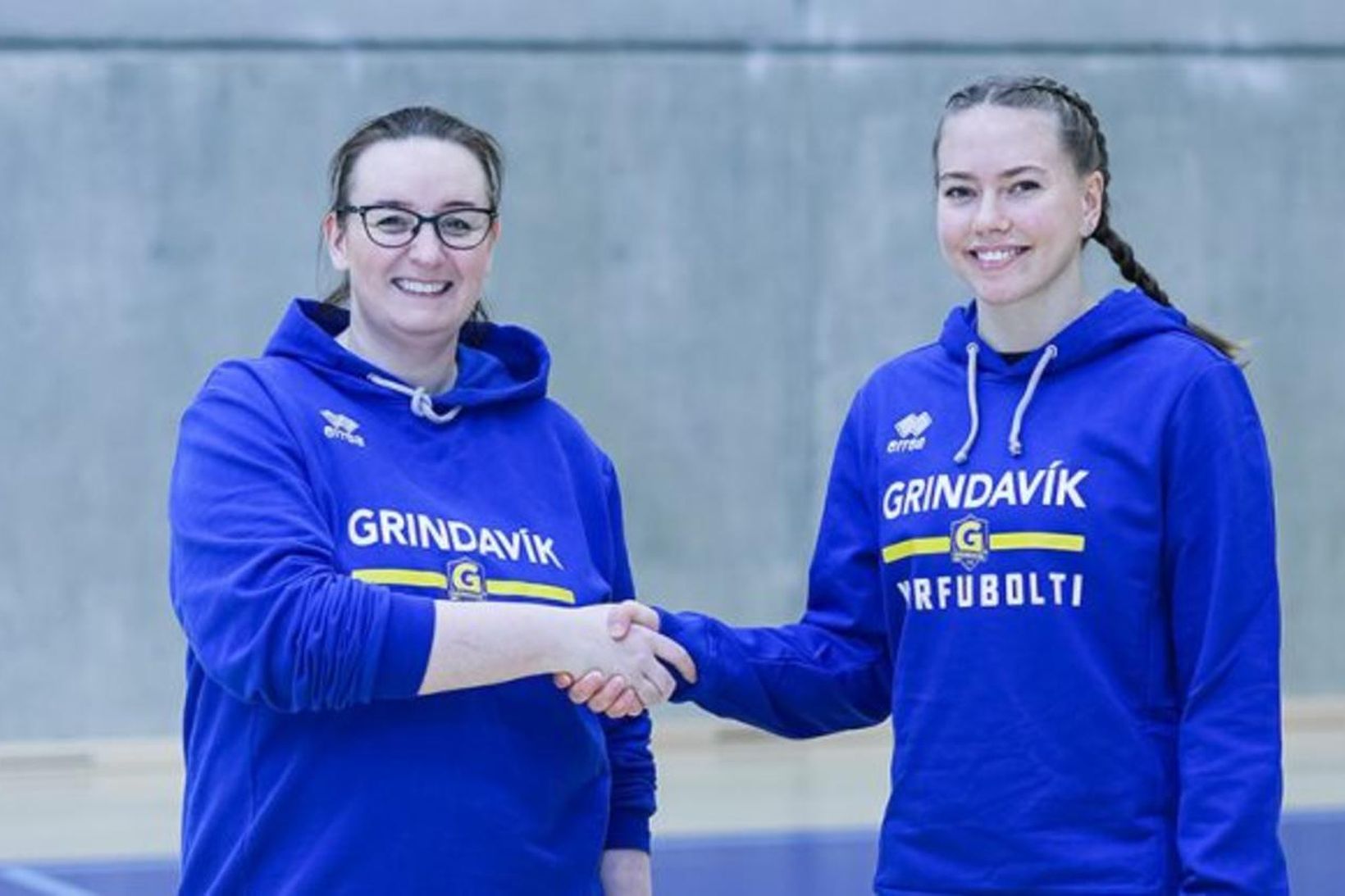 Alexandra Eva Sverrisdóttir boðin velkomin til Grindavíkur.