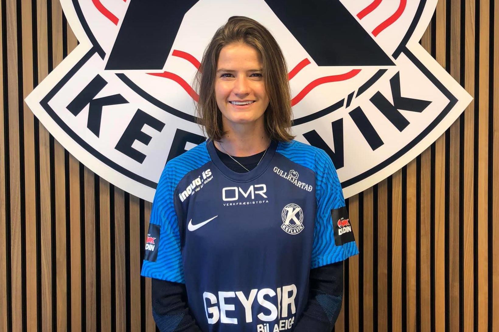 Caroline Van Slambrouck er komin til Keflavíkur.