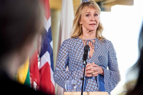 Þorgerður Katrín í kjól frá Stine Goya.