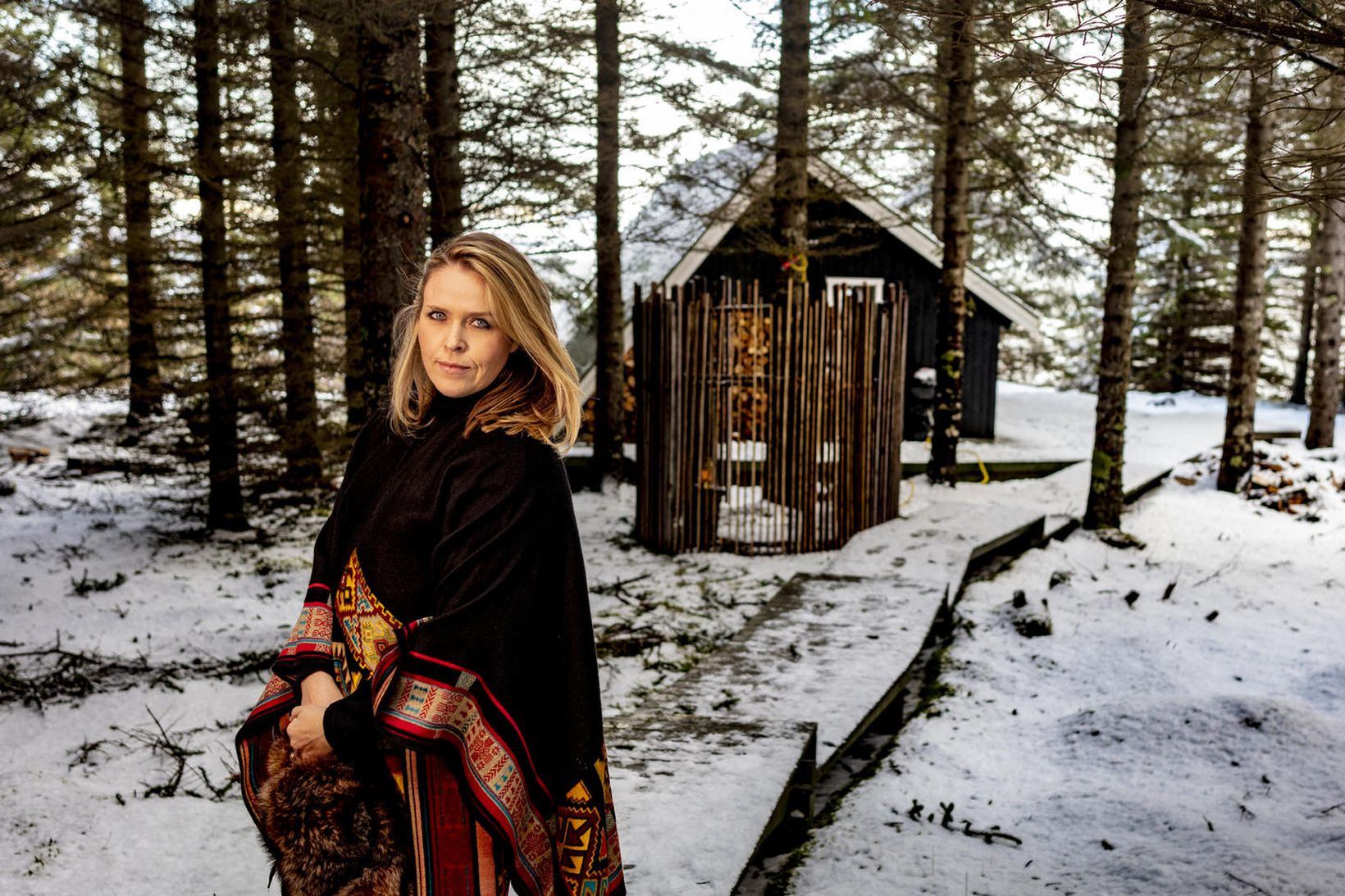Helga nýtur lífsins á Þingvöllum.