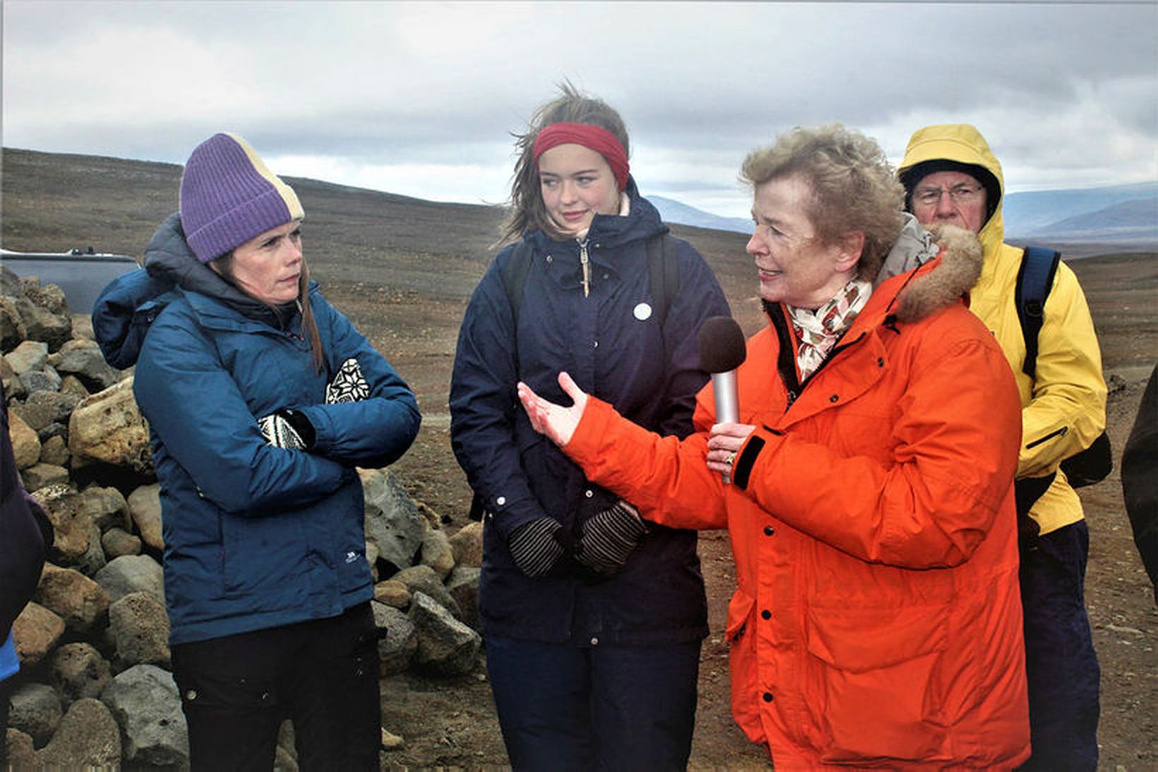 Katrín Jakobsdóttir forsætisráðherra hlustar á Mary Robinson, fv. forseta Írlands, …