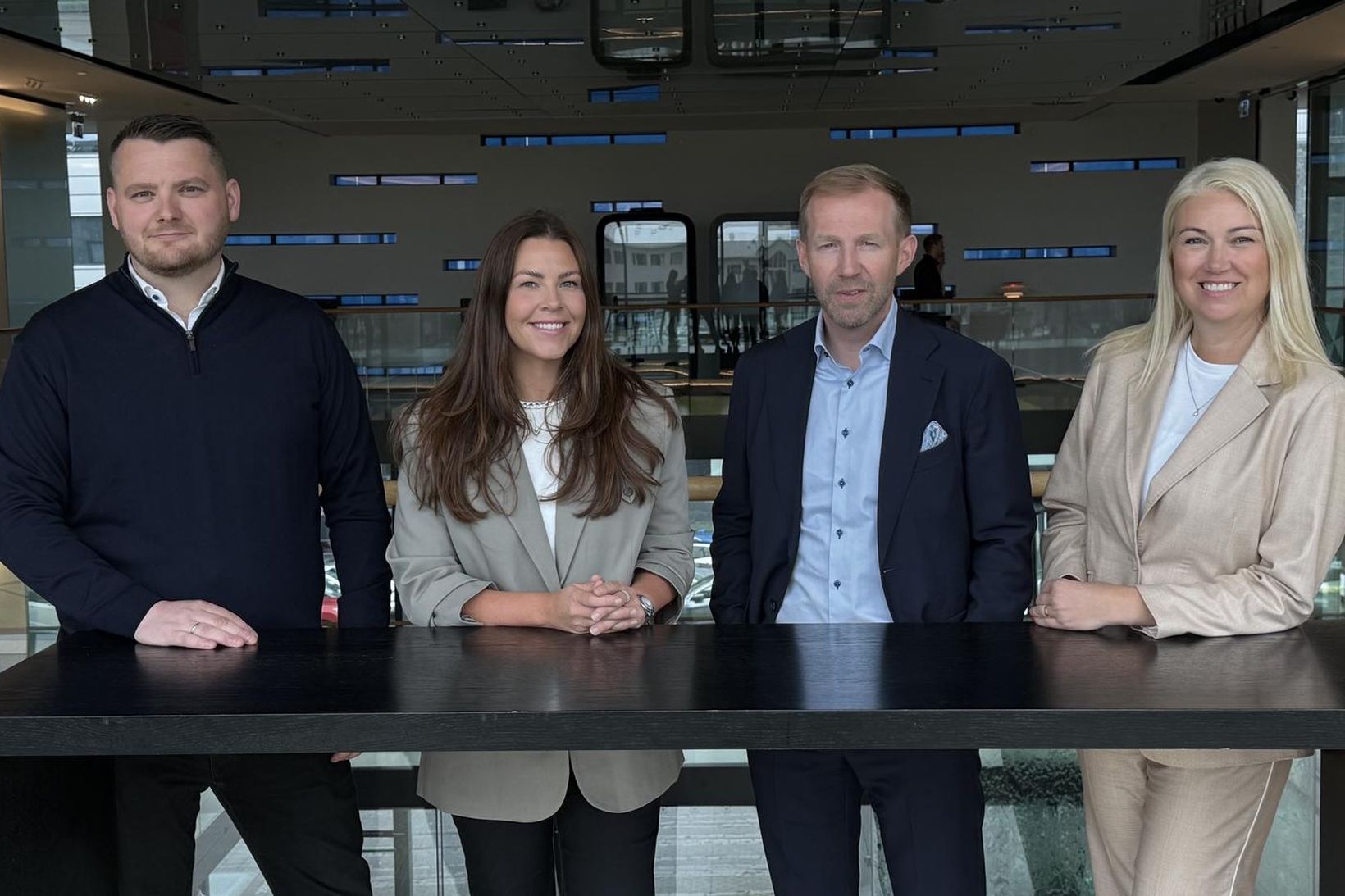 Frá undirritun kaupsamnings Arion banka og Reykjanes Investment. F.v.: Sigurgeir …