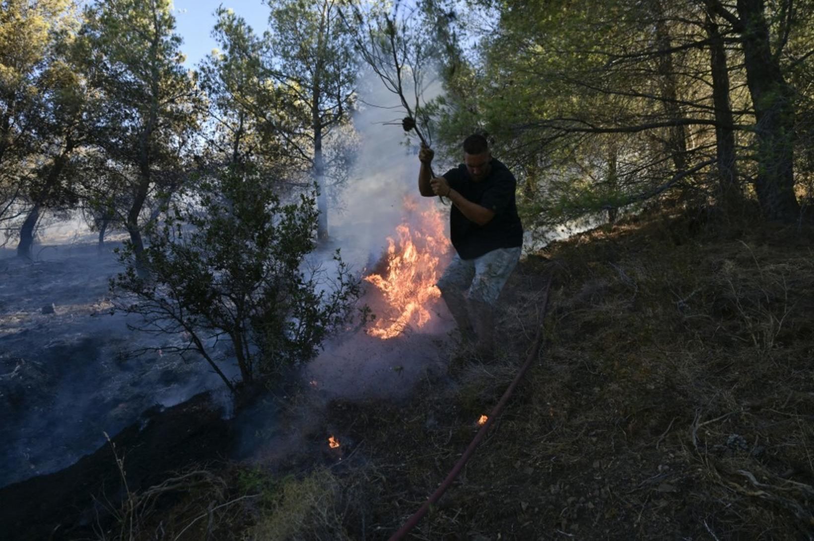 Hitamet slegið í kjölfar skógarelda