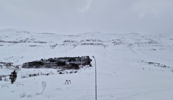 Fjöldahjálparstöðvar opnaðar