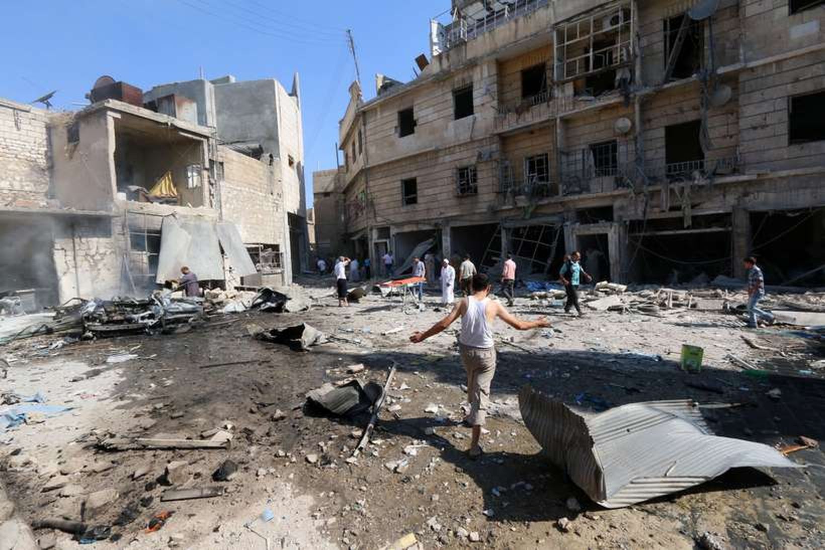 Stór svæði borgarinnar Aleppo eru rústir einar eftir stöðug átök.