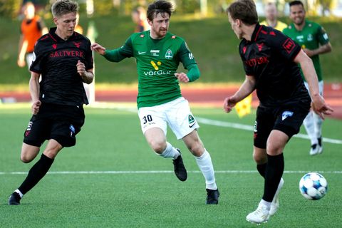 Aron Jóhannsson og Andri Rafn Yeoman í leiknum á mánudagskvöld.