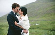 Owen Dalby og Meena Bashin gengu í hjónaband á Íslandi 2014. Tónlistarhátíðin Við Djúpið fer …