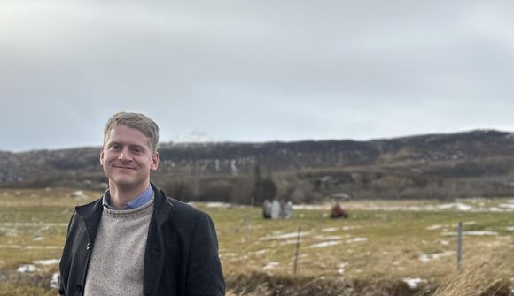 Var ráfandi við Alþingi eins og innbrotsþjófur