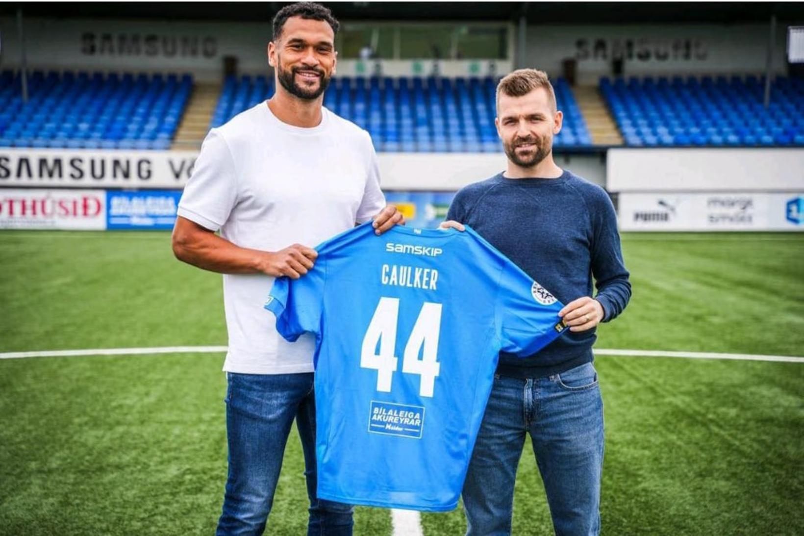 Steven Caulker og Jökull Elísabetarson þjálfari Stjörnunnar.