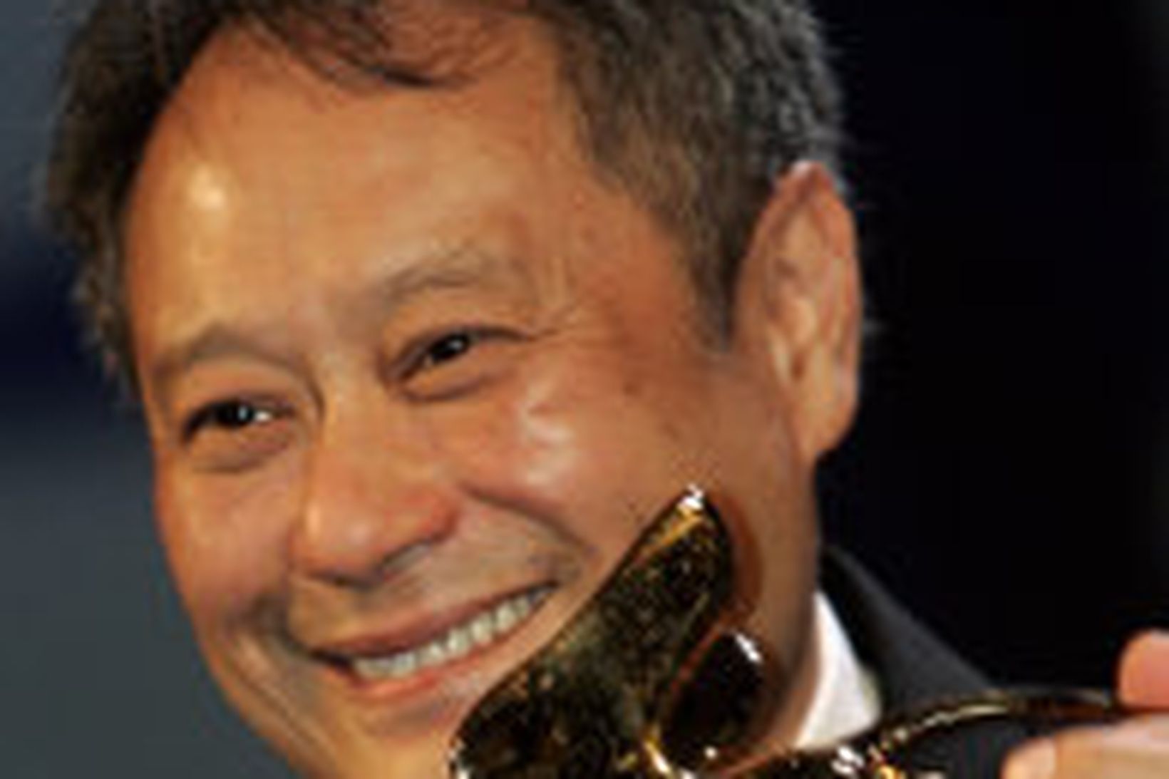 Ang Lee tekur við Gullna ljóninu í kvöld