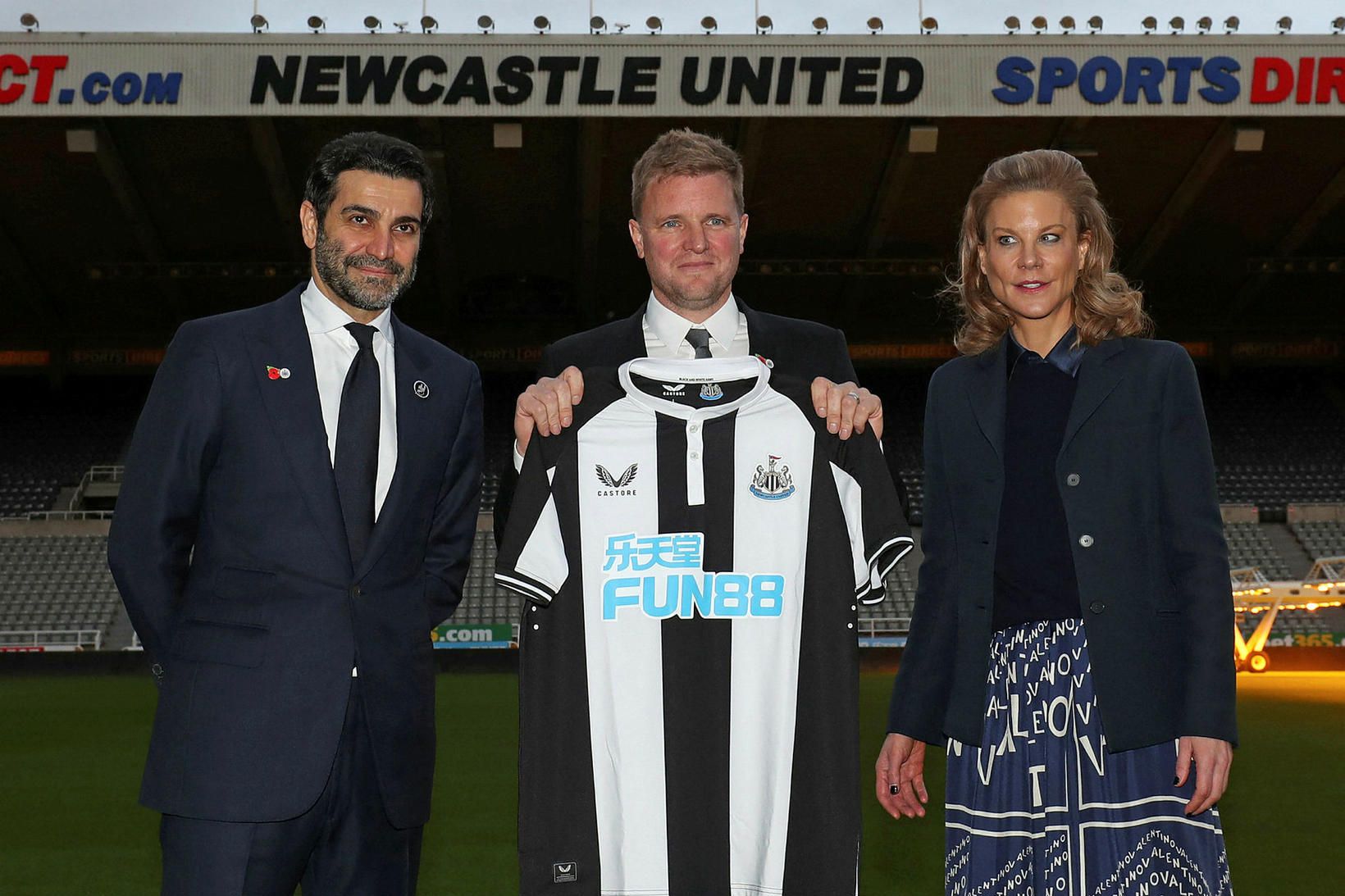 Amanda Staveley og Mehrdad Ghodoussi úr stjórn Newcastle United ásamt …