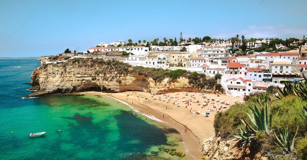 Algarve.