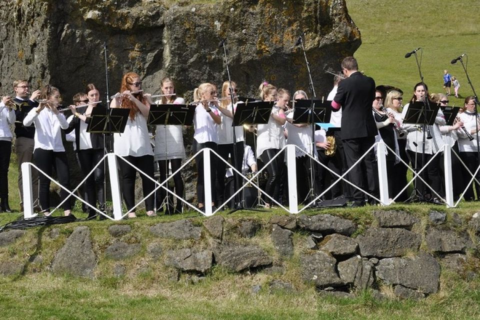 Lúðrasveit Vestmannaeyja steig á stokk í gær.