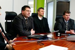 Fyrstu starfsmenn nýs embættis sérstaks saksóknara í febrúar 2009: Sigurður Tómas Magnússon, Hólmsteinn Gauti Sigurðsson, …