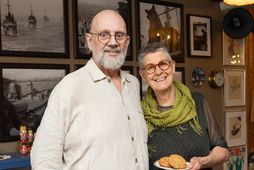 Guðjón Sigmundsson og konan hans, Magnea Sigríður Guttormsdóttir, reka Hernámssetrið að Hlöðum í Hvalfirði og …