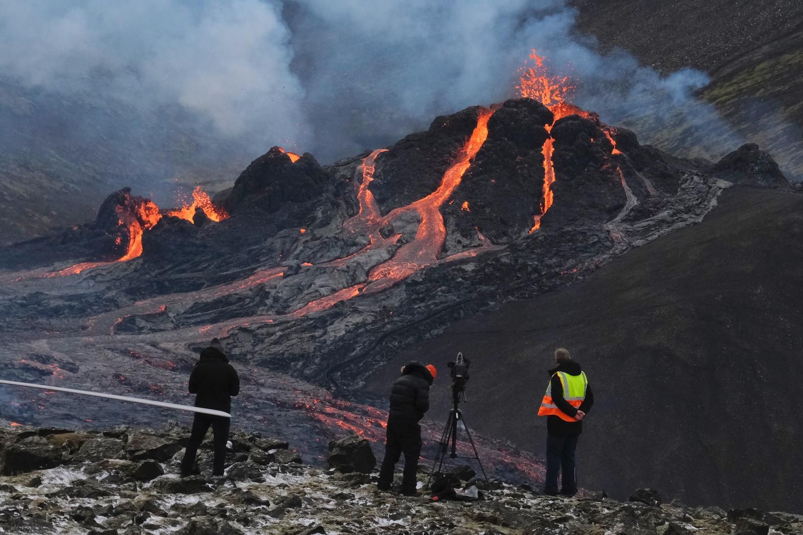 Myndir af gosinu í Geldingadal við Fagradalsfjall sem voru teknar …