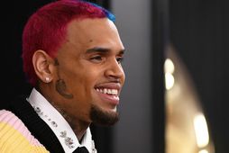 Bandaríski rapparinn Chris Brown á Grammy-verðlaunahátíðinni í janúar, 2020.