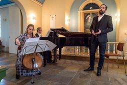 Ólöf Sigursveinsdóttir sellóleikari, Elmar Gilbertsson tenór og David Bollen píanóleikari á Berjadögum fyrir nokkrum árum.