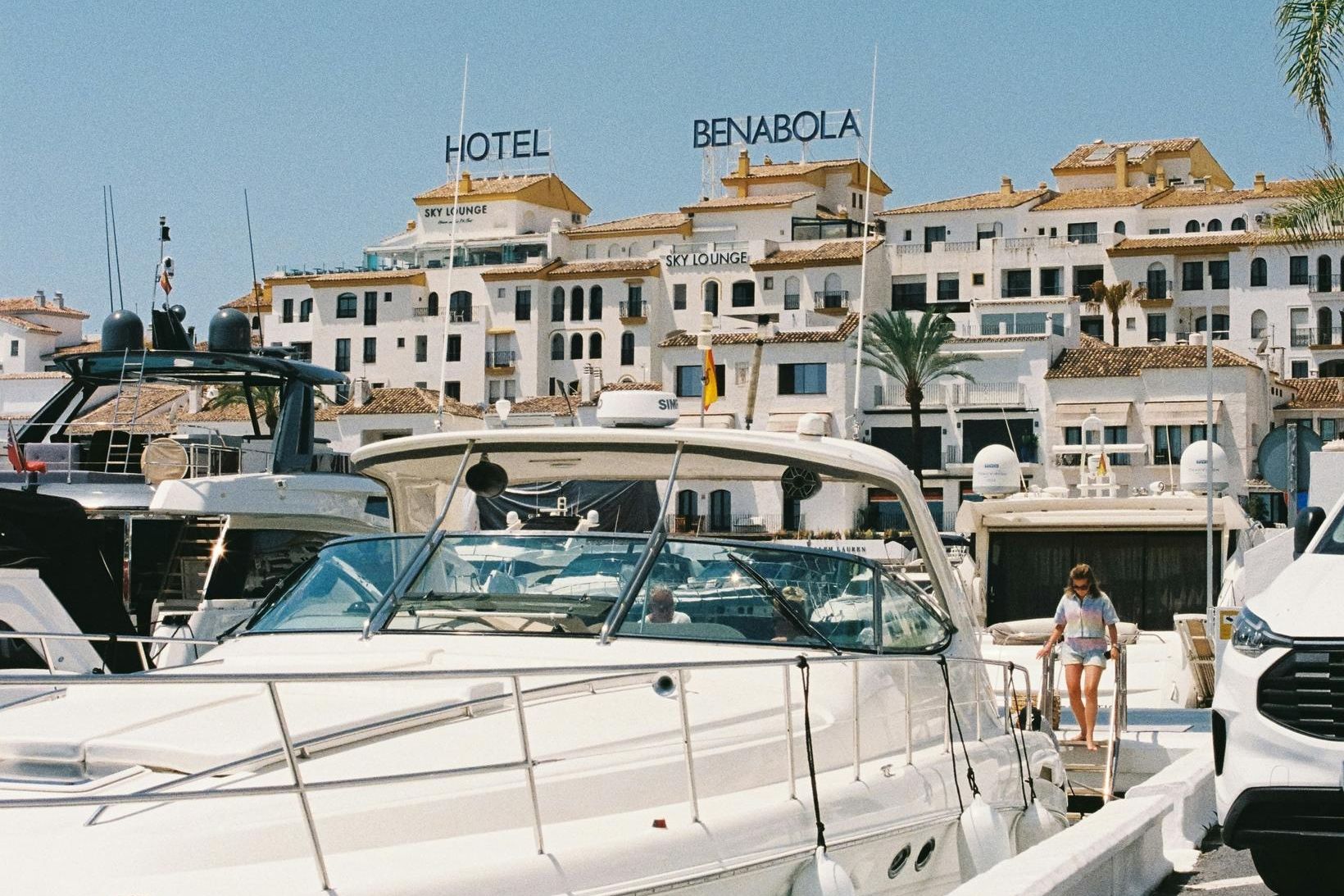 Pítsa, lúxus og mannlíf í Puerto Banús