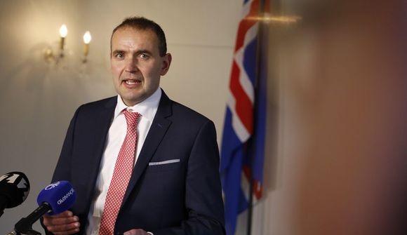 Guðni boðar Katrínu á Bessastaði