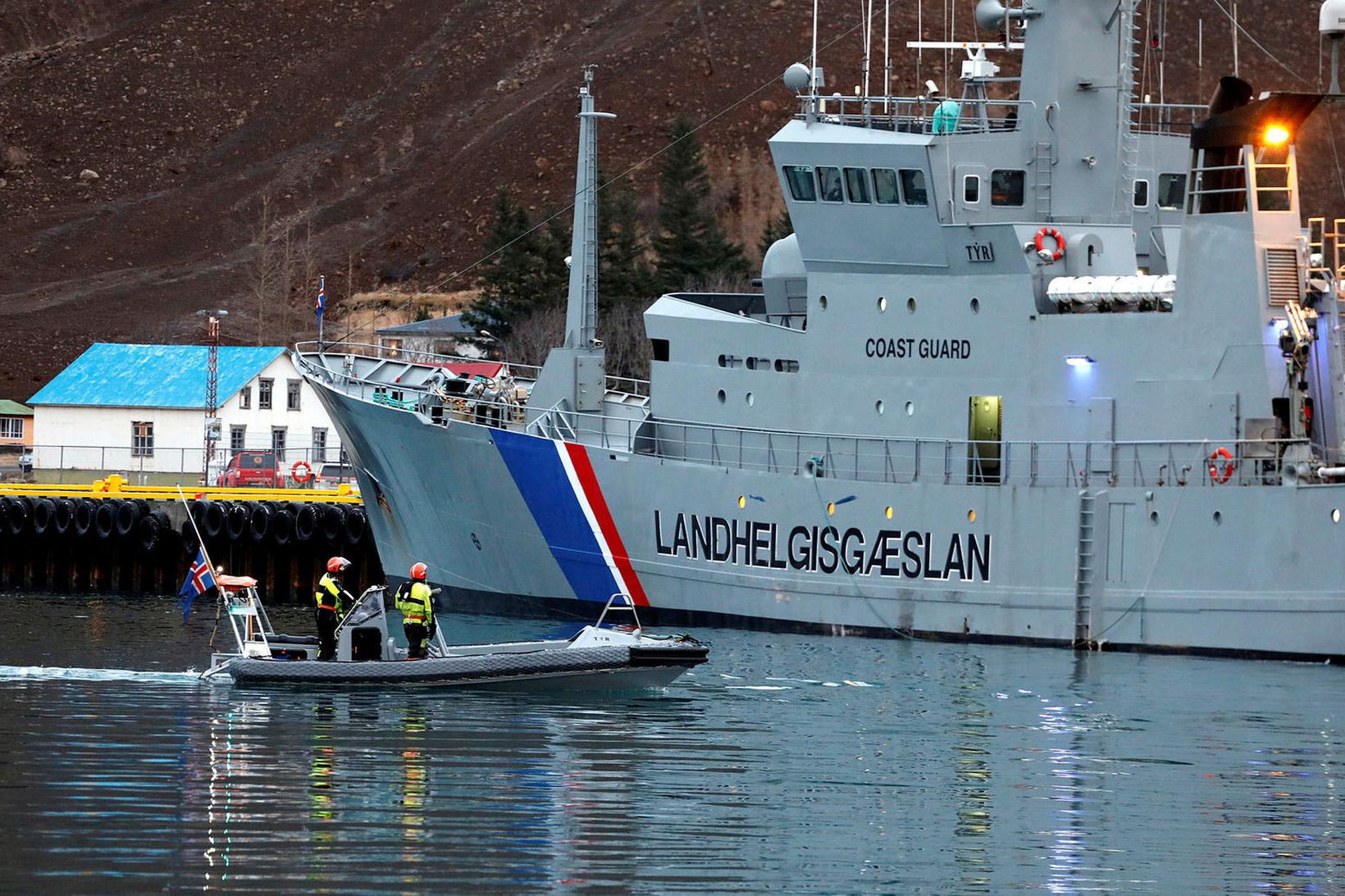 „Við fylgjumst með hlíðinni þar sem verið er að vinna …