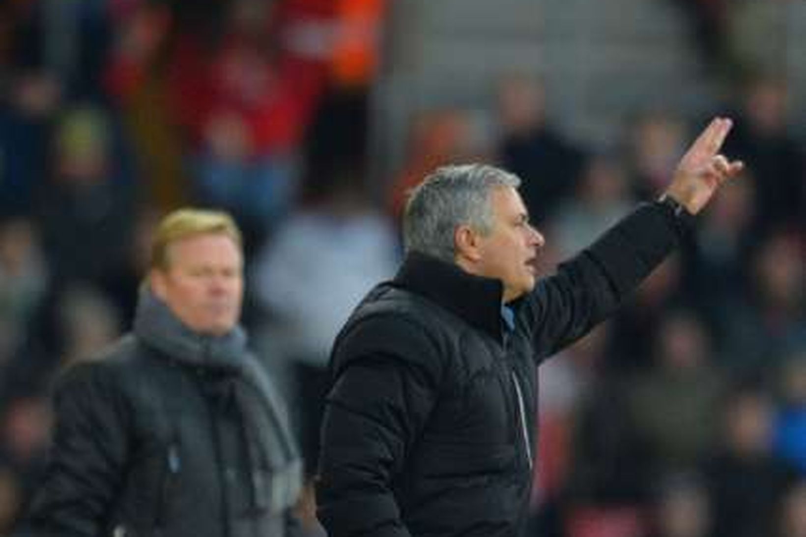 José Mourinho kallar til sinna manna í leiknum gegn Southampton …