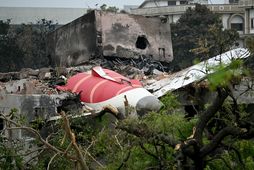 Leifar af Air- India flugvélinni sem hrapaði í Ahmedabad.