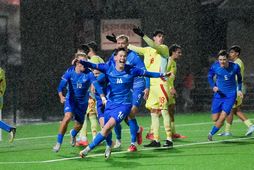 Jón Breki Guðmundsson fagnar marki gegn Spánverjum í leik með U17-ára landsliði Íslands.