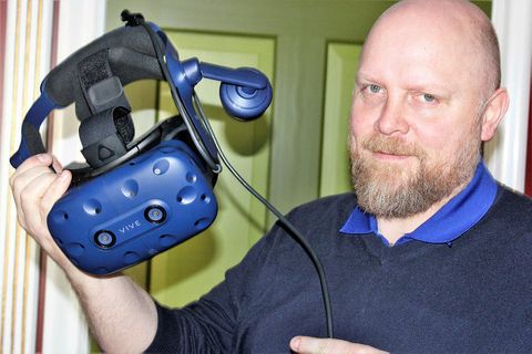 Áskell Heiðar Ásgeirsson, holding a key to the virtual reality battle.