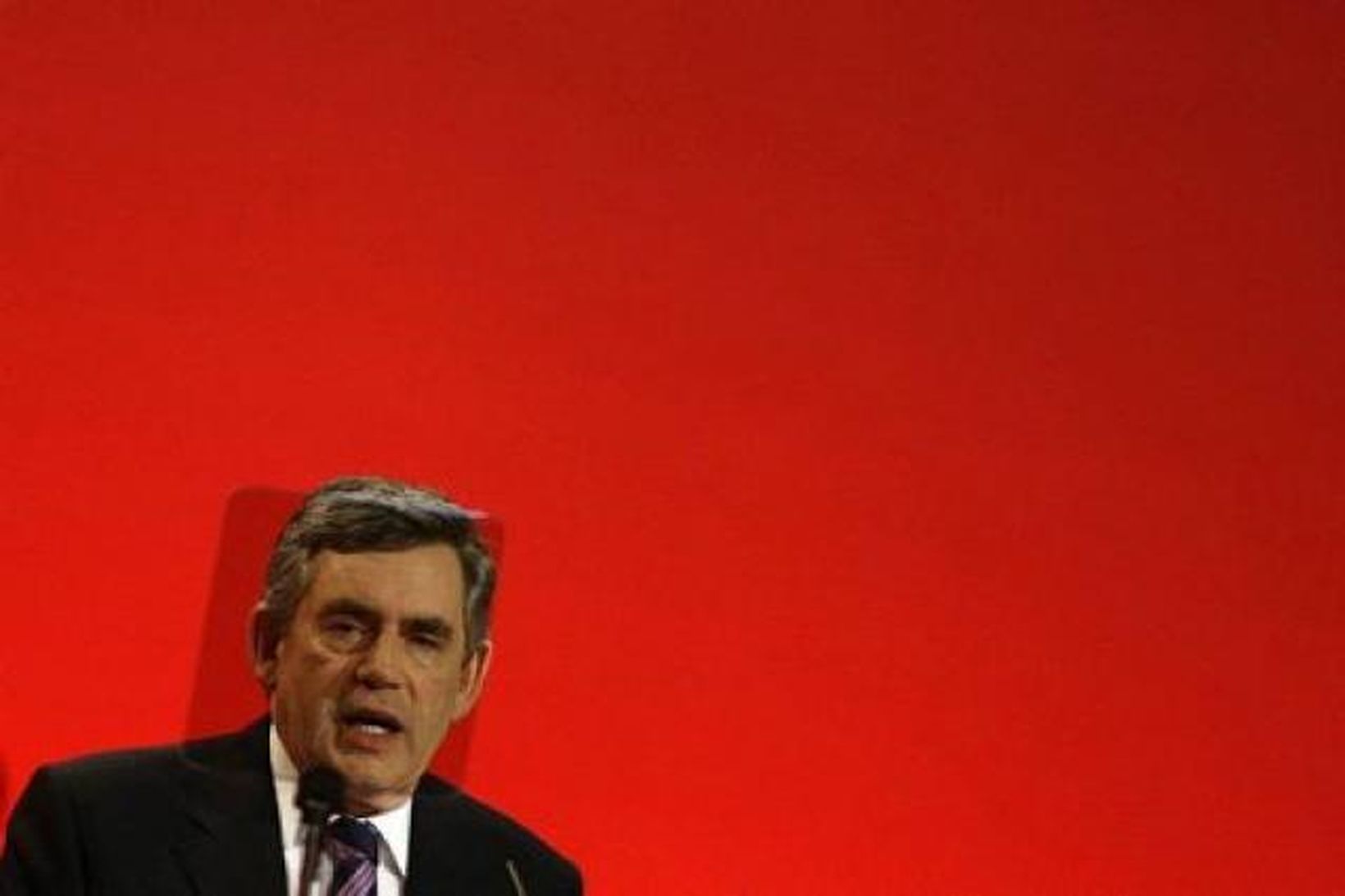 Gordon Brown flytur ræðu sína í Brighton í dag.