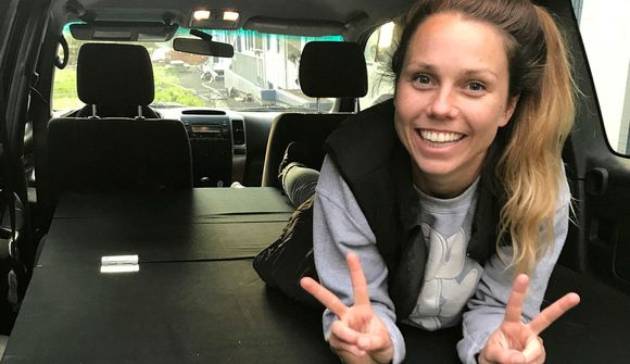 Inga Birna smíðaði rúm í Land Cruiser föður síns