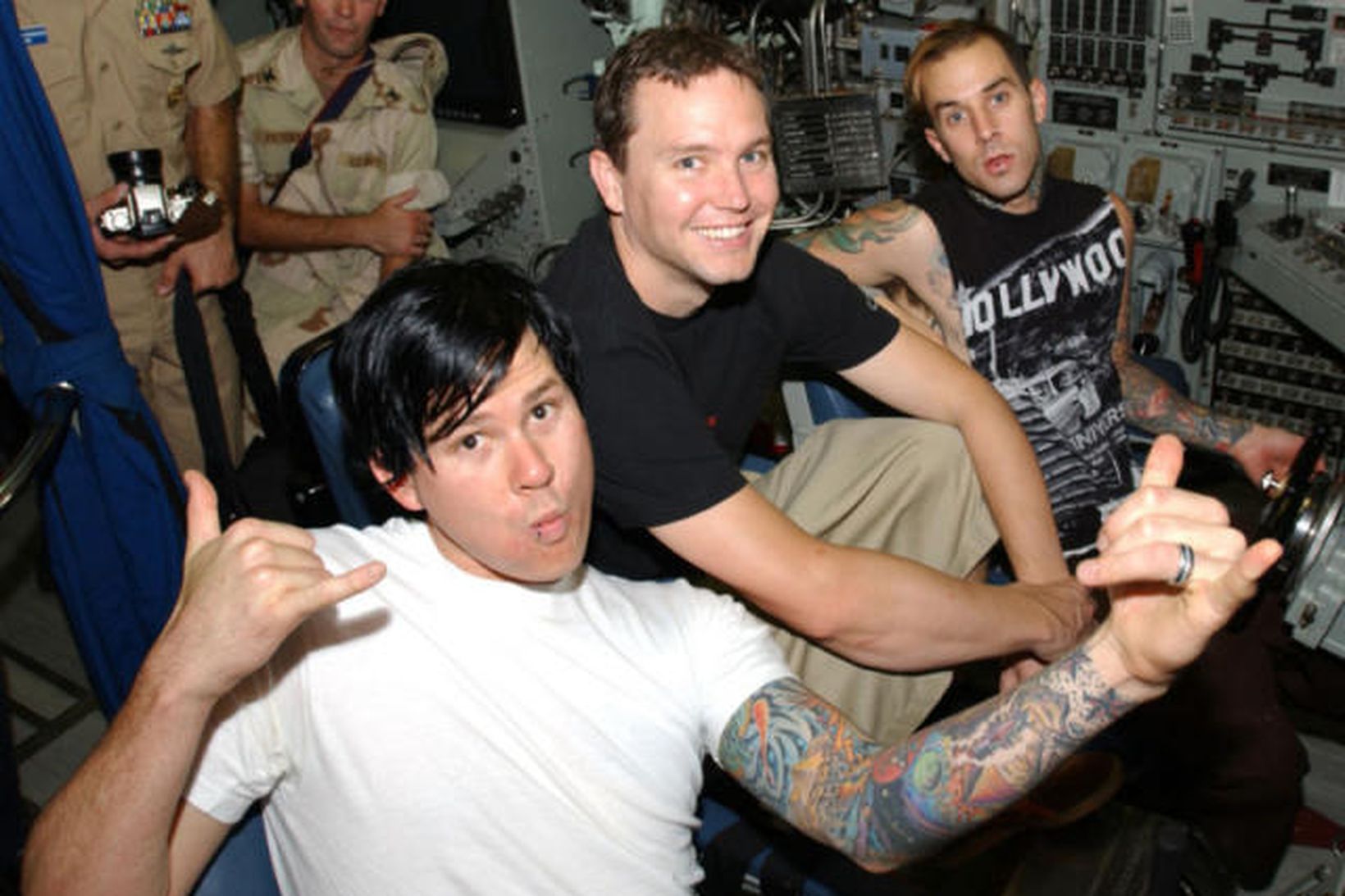 Blink-182 árið 2003. Travis Barker er lengst til hægri.