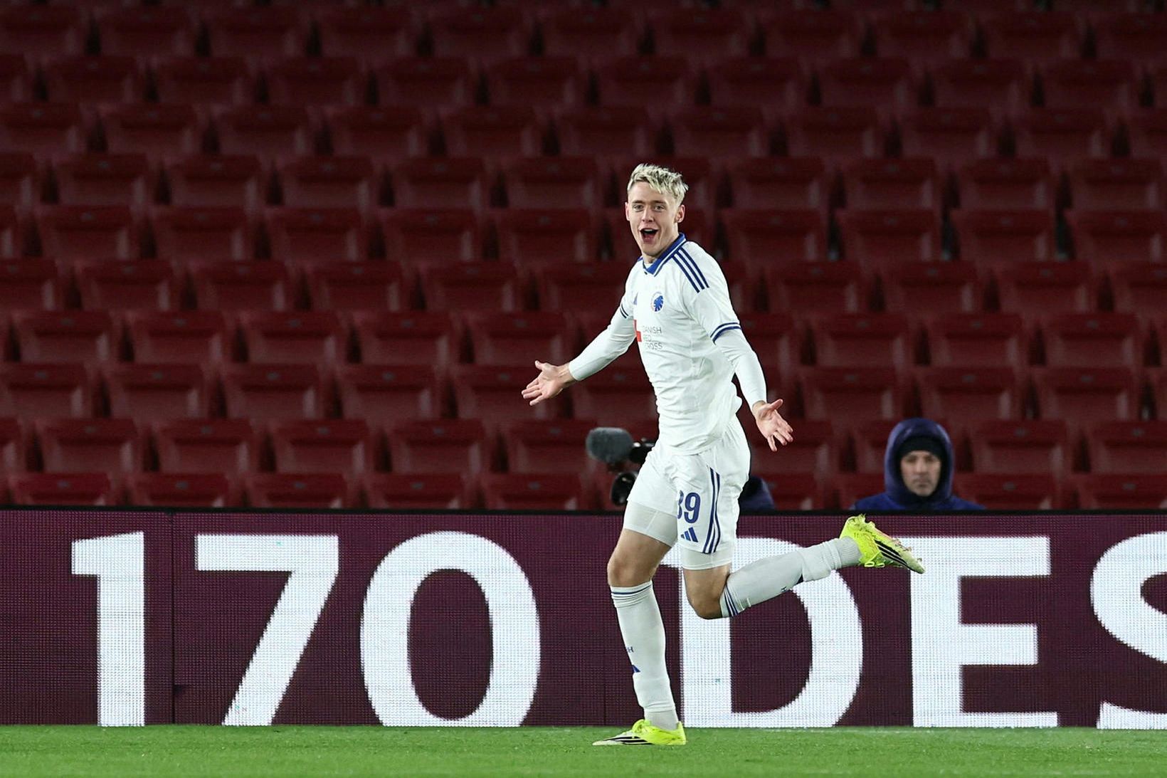 Fyrsta deildarmark Viktors kom í stórsigri