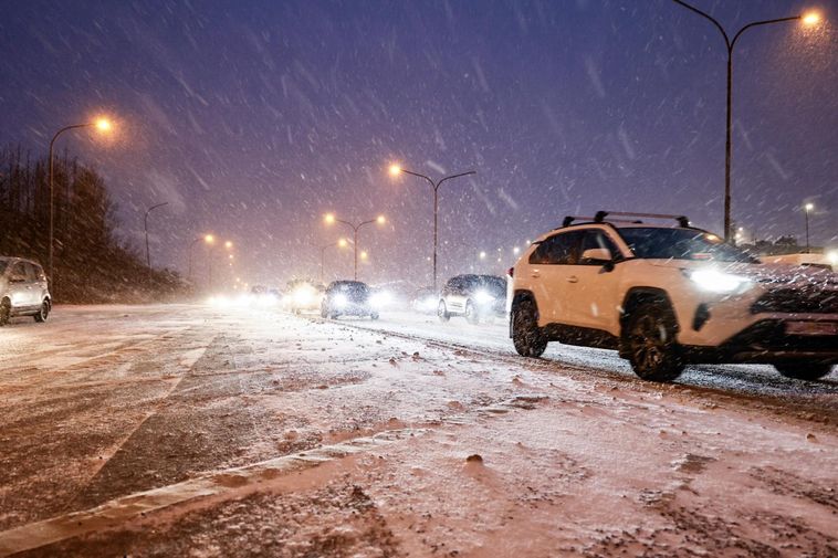 Warnings of icy road conditions and bad visibility in today's snowfall