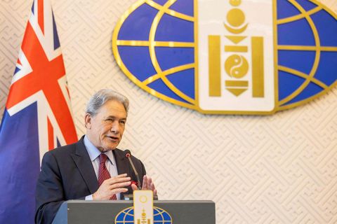 Winston Peters utanríkisráðherra Nýja-Sjálands, sem sést hér á mynd, hefur rekið helsta erindreka landsins gagnvart …