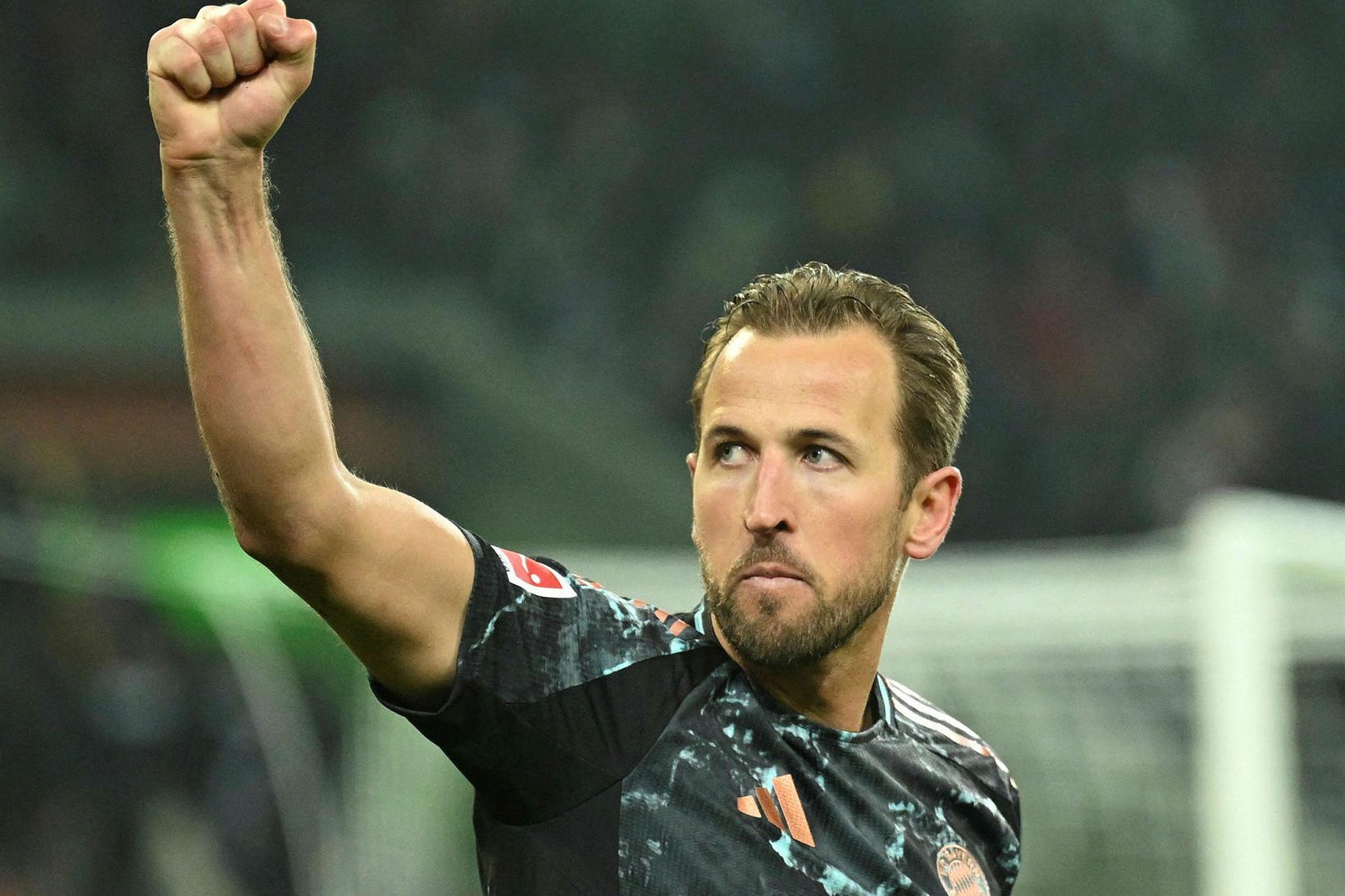 Harry Kane fagnar marki sínu í kvöld.