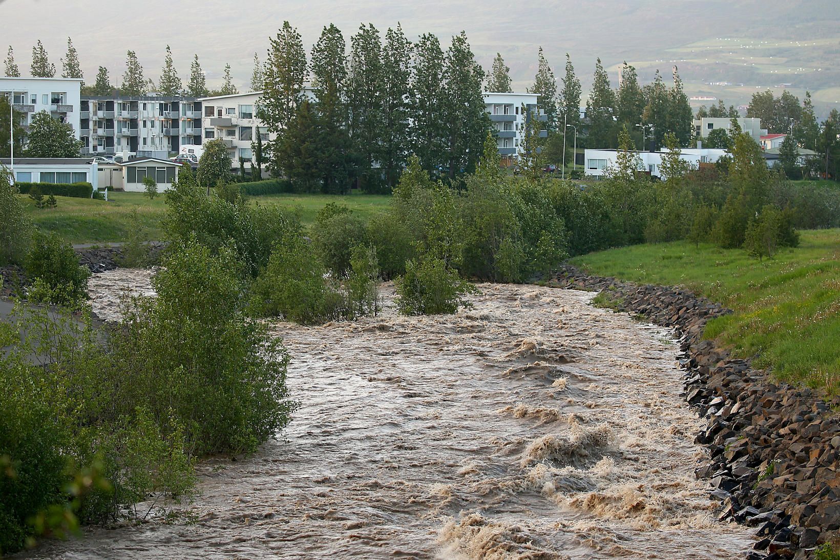Miklir vatnavextir voru í Glerá á Akureyri.