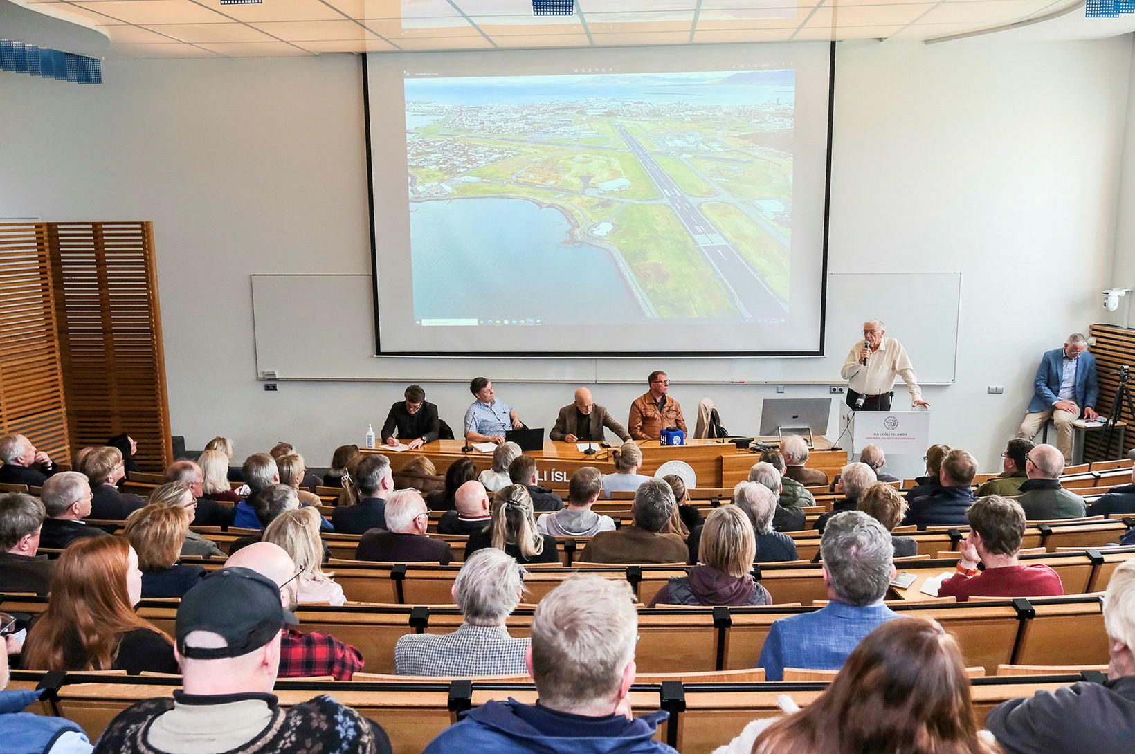 Kalla eftir samtali við borgina vegna nýrrar byggðar