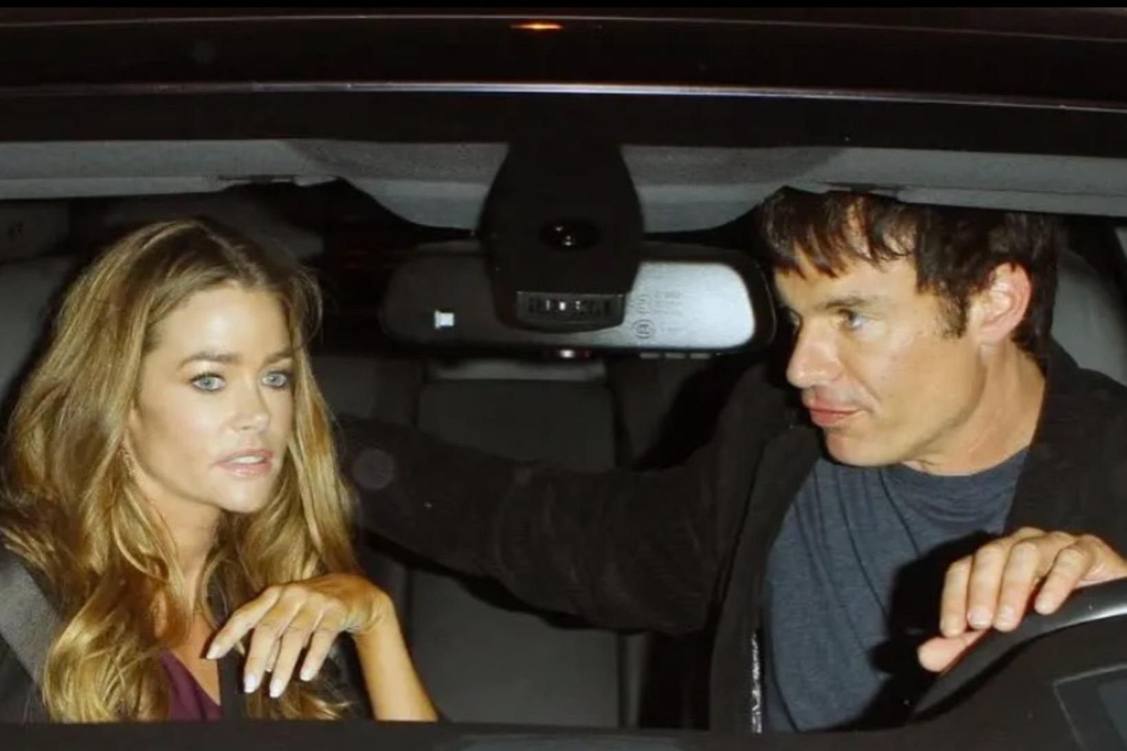 Denise Richards sögð niðurbrotin